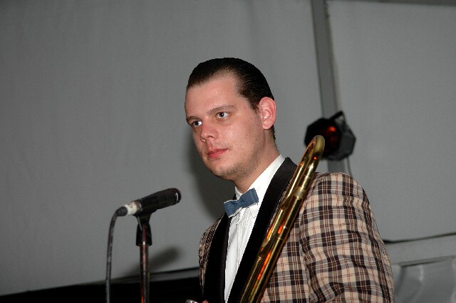 min 2008 05 03 retro rhythm 583